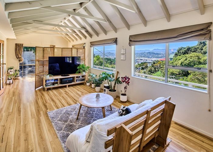  at 1/102 Sutherland Road, Melrose, Wellington, Wellington