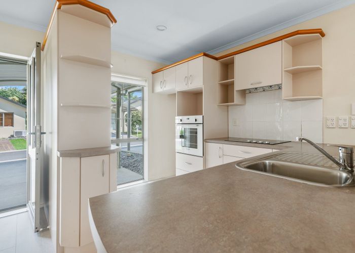  at 12/41 Manchester Way, Judea, Tauranga