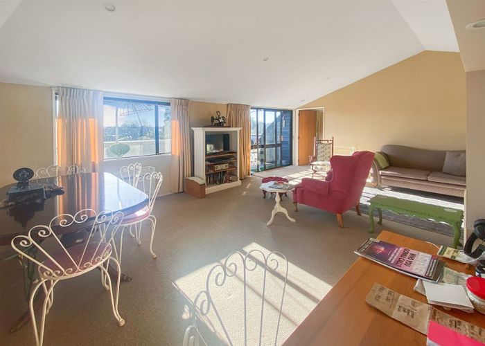  at 4/3 Karitane Drive, Cashmere, Christchurch