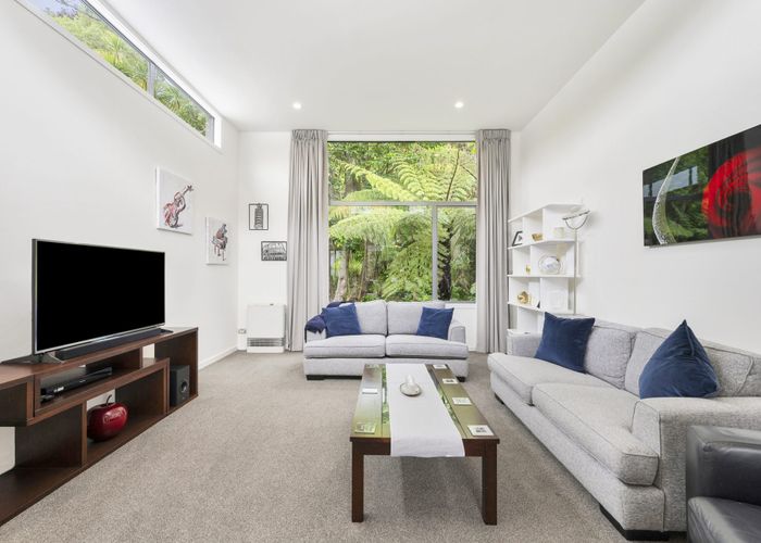  at 37C Ngaio Road, Kelburn, Wellington