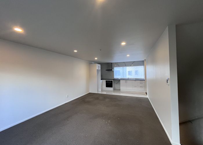  at 18/1C Briar  Way, New Lynn, Waitakere City, Auckland