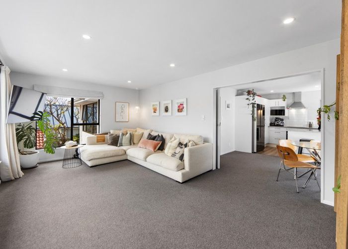  at 2/91 Beachville Road, Redcliffs, Christchurch City, Canterbury