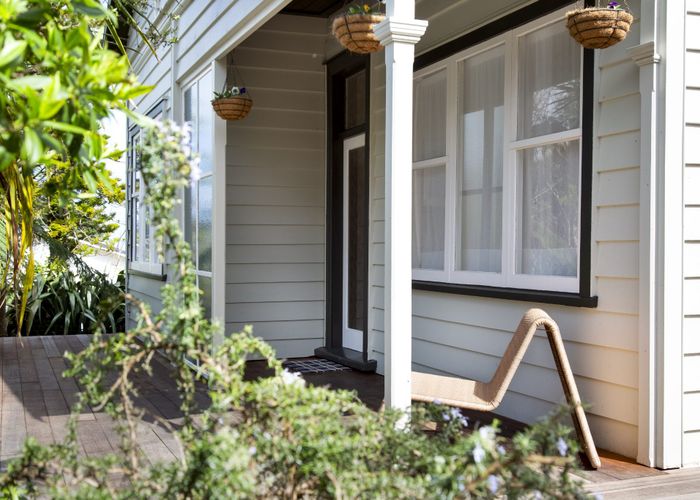  at 41 Te Ahuahu Road, Piha
