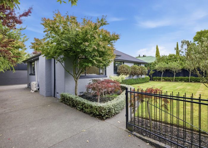  at 8 Ardmore Place, Bishopdale, Christchurch City, Canterbury
