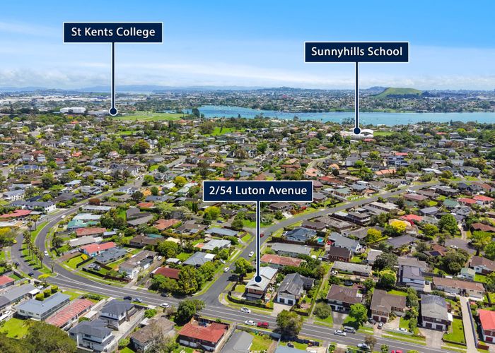  at 2/54 Luton Avenue, Sunnyhills, Manukau City, Auckland