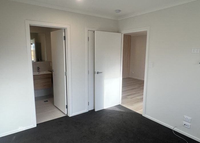  at 8/425 Dey Street, Hamilton East, Hamilton, Waikato