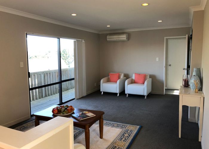  at 2/19 Lagoon Drive, Panmure, Auckland City, Auckland