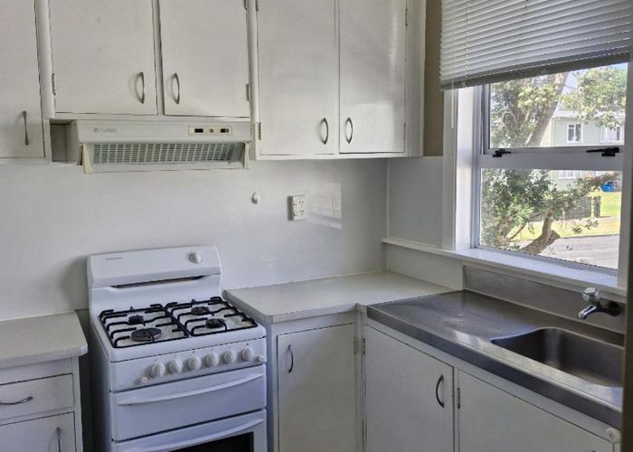  at 21 Cook St, Marfell, New Plymouth, Taranaki