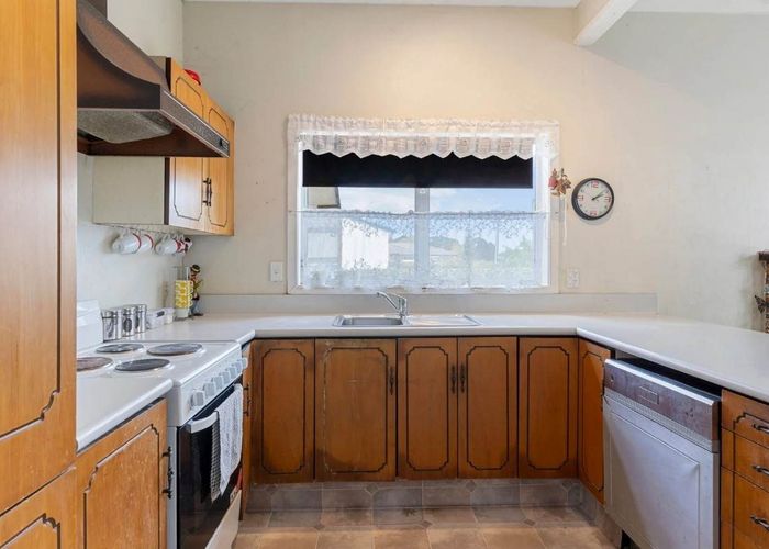  at 98 Pah Road, Papatoetoe, Manukau City, Auckland