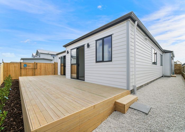 at 8 Enchantment Lane, Karaka, Franklin, Auckland