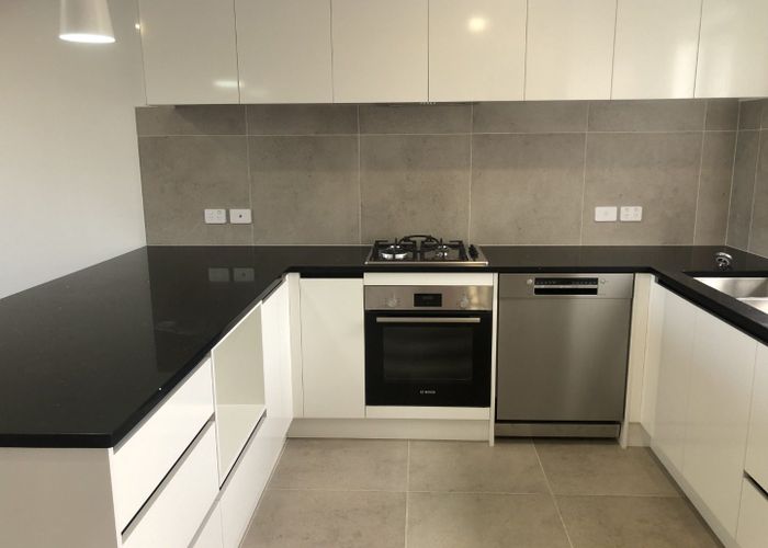  at 2/72 Te Tiireke Drive, Glenview, Hamilton, Waikato