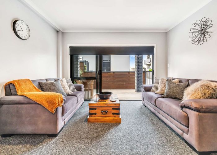  at 910b Papamoa Beach Road, Papamoa Beach, Tauranga, Bay Of Plenty