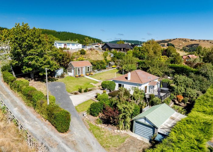  at 28 Chatham Street, Waihola, Clutha, Otago