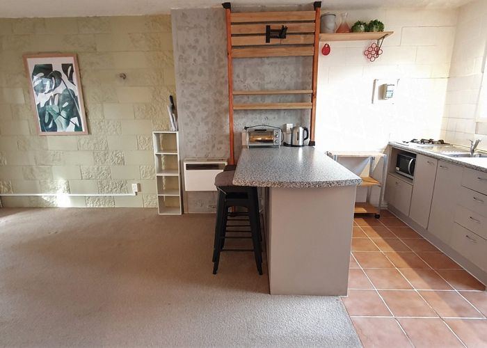  at 2/43 Woodward Road, Mount Albert, Auckland City, Auckland