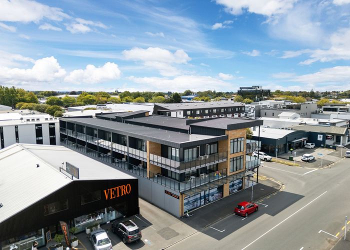  at 13/13 Vialou Street, Hamilton Central, Hamilton