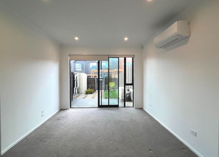  at 70 Nugget Avenue, Hobsonville, Waitakere City, Auckland