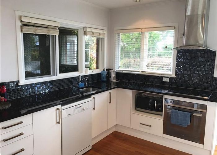  at 3/6 Northboro Road, Hauraki, North Shore City, Auckland
