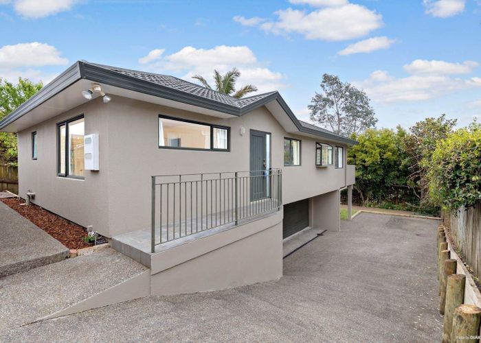  at 2/162 Forrest Hill Road, Forrest Hill, North Shore City, Auckland