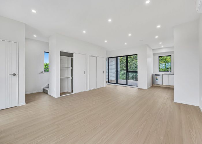  at 5/163 Edmonton Rd, Henderson, Waitakere City, Auckland