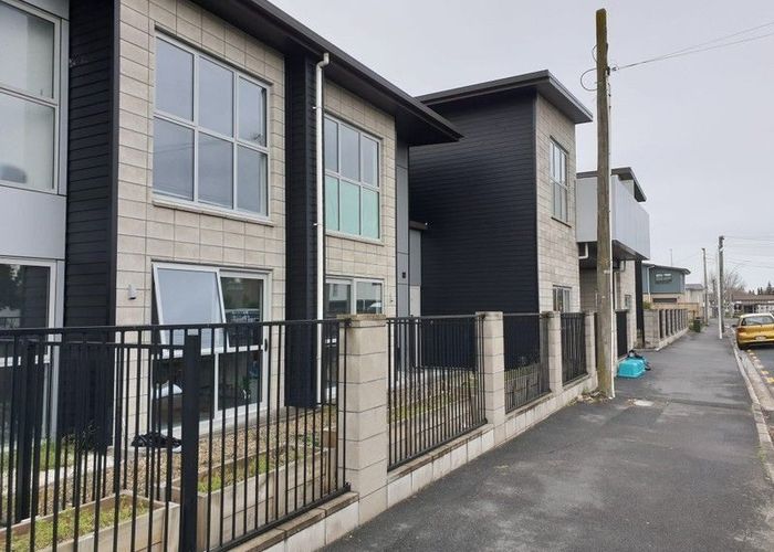  at 18/100 Knighton Road, Hillcrest, Hamilton, Waikato