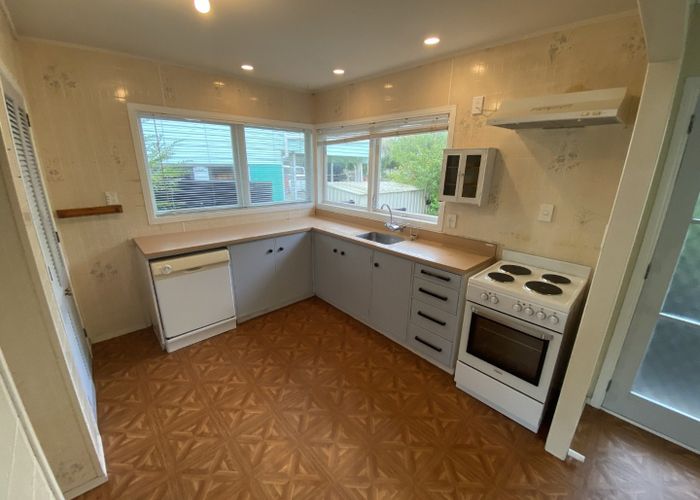  at 137 Hutchinsons Road, Bucklands Beach, Manukau City, Auckland