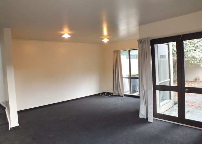  at 2/10 Dilworth Street, Riccarton, Christchurch