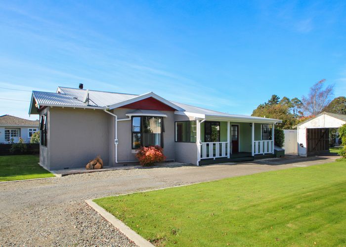  at 107 Oamaru-Alma Road, Deborah