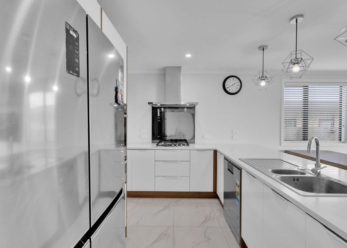  at 20 Te Tiireke Drive, Glenview, Hamilton, Waikato