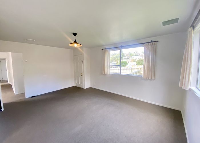  at 64 Moore Street, Hillcrest, North Shore City, Auckland