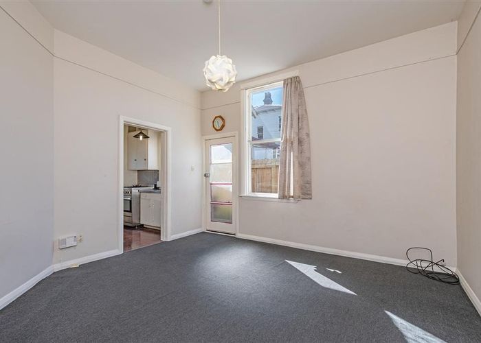  at 2/8 Howard Street, Mount Cook, Wellington, Wellington