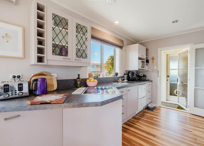  at 14 Jeanette Street, Glenview, Hamilton, Waikato
