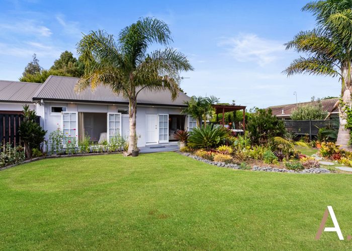 at 13 Ross Martin Court, Conifer Grove, Takanini