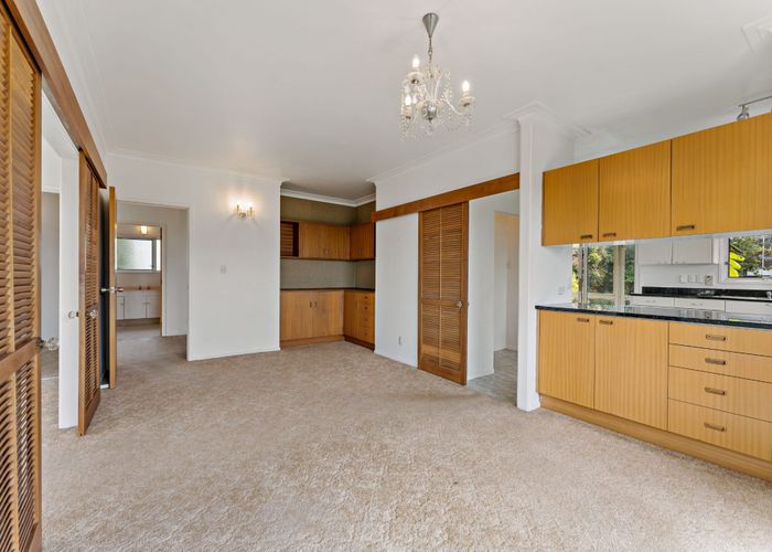  at 40 Montgomery Avenue, Rothesay Bay, Auckland