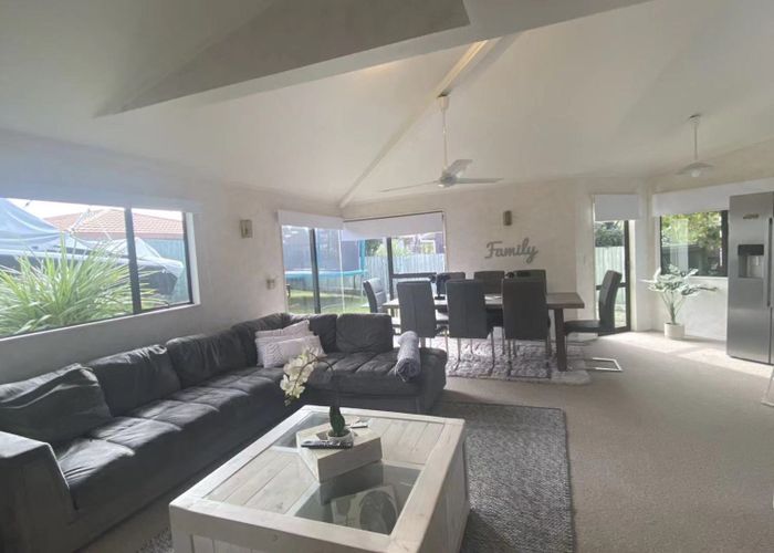  at 38 Redwing Street, Browns Bay, North Shore City, Auckland