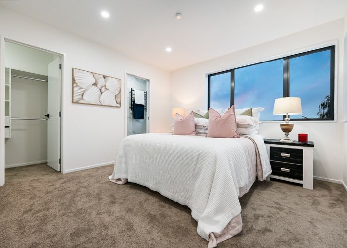  at 21F Laura Street, Kelston, Auckland