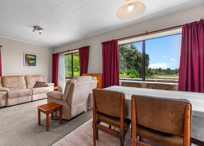  at 186 Windermere Drive, Poike, Tauranga