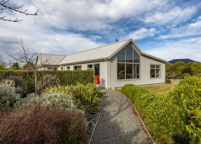  at 3 Rilco Lane, Springfield, Springfield