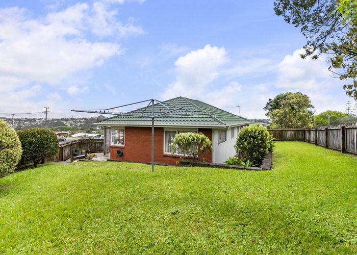  at 355 Glenfield Road, Glenfield, North Shore City, Auckland