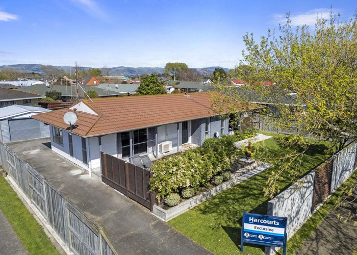  at 7 Chadwick Place, Highbury, Palmerston North