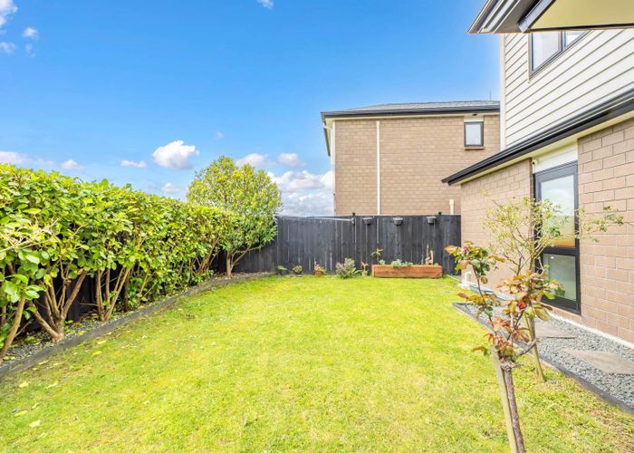  at 6 Nga Waka Place, Mangere, Auckland