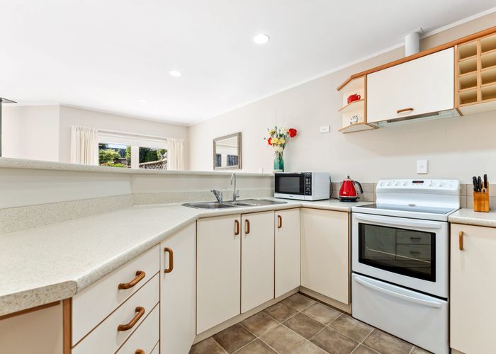  at 16 Palmgreen Court, Stanmore Bay, Whangaparaoa