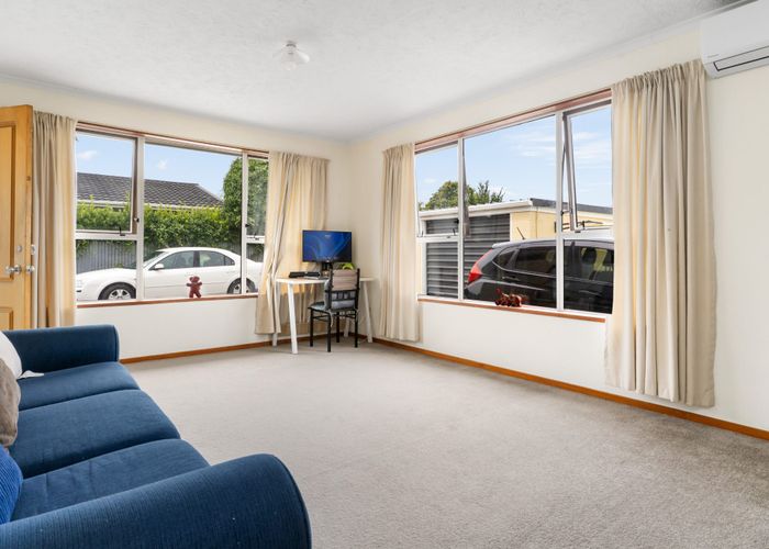  at 4/8 Peer Street, Upper Riccarton, Christchurch City, Canterbury