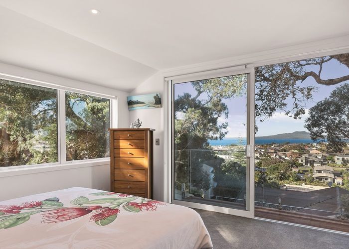  at 11 Prospect Tce, Milford, North Shore City, Auckland