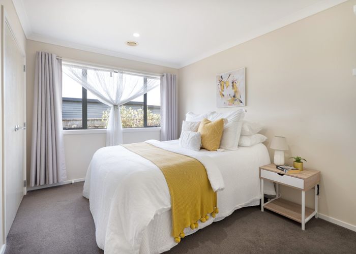  at 42 Tongariro Drive, Aotea, Porirua, Wellington