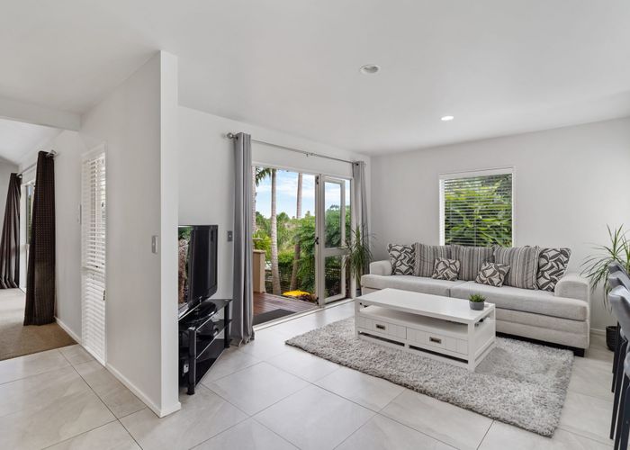  at 11 Tyrico Close, Unsworth Heights, North Shore City, Auckland
