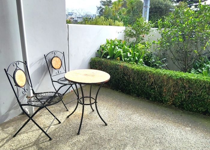  at 2H/6 Piwakawaka Street, Eden Terrace, Auckland City, Auckland