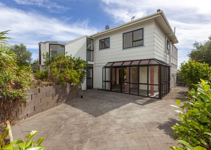  at 36 Field Way, Waikanae Beach, Waikanae