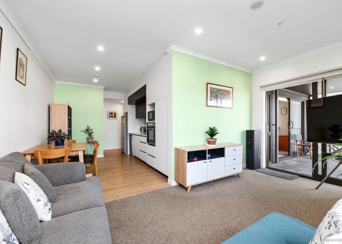  at 21/194 Buckley Avenue, Hobsonville, Waitakere City, Auckland