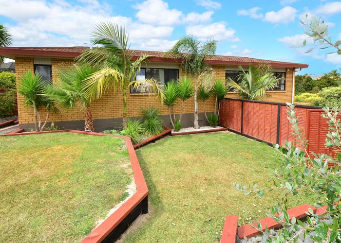  at 168 Wiseley Rd, West Harbour, Waitakere City, Auckland