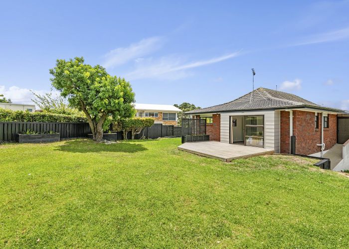  at 8 Rakino Avenue, Manly, Whangaparaoa